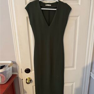 Zara Dark Green V-Neck Fitted Midi Dress